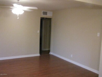 dining rm 003