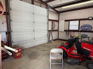 1146 Forsythe St, Carthage, TX 75633 - photo 5