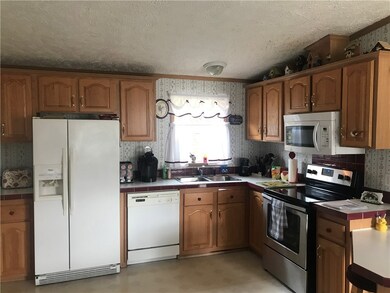 54 Songbird Ln, Tiverton, RI 02878 - photo 3