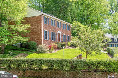 5815 Bent Twig Rd, McLean, VA 22101 - photo 3