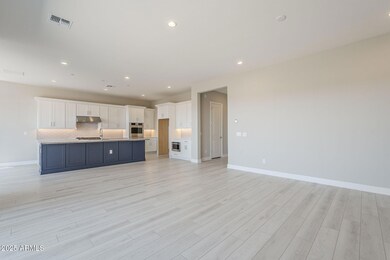 10841 N Blakely St, Surprise, AZ 85388 - photo 7