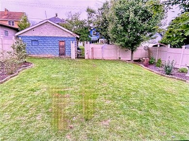 Sellers Summer Rear Fenced Yard