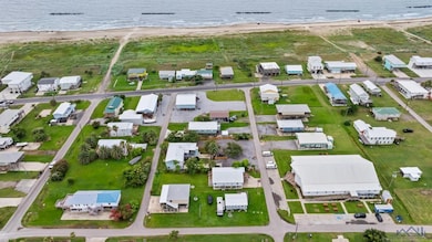 124 Cedar Ln, Grand Isle, LA 70358 - photo 4