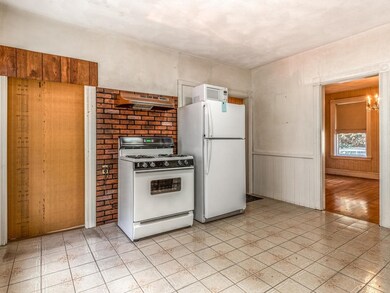 10 Spruce Ave unit 10, Cambridge, MA 02138 - photo 5