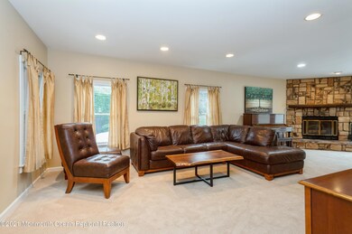 8 Forge Ct, Marlboro, NJ 07746 - photo 5