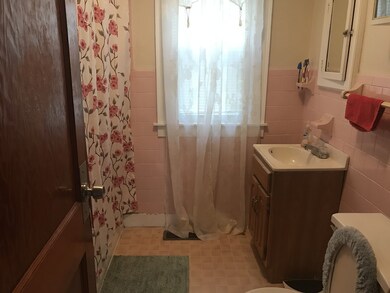 1345 Worcester St unit 1347, Indian Orchard, MA 01151 - photo 5