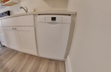 11 Banks St unit B, Waltham, MA 02451 - photo 3