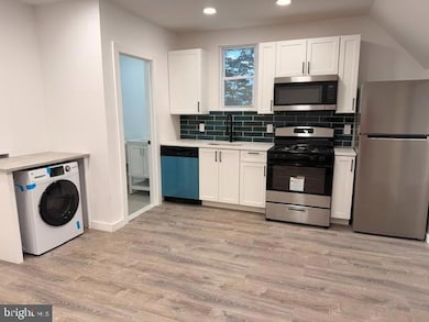 42 N Cove Rd unit 4, Merchantville, NJ 08109 - photo 3