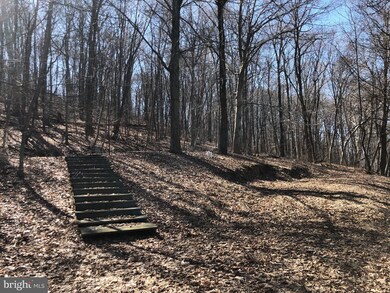 38R Penn St, Lenhartsville, PA 19534 - photo 3