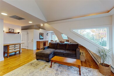 16 Grotto Ave unit 4, Providence, RI 02906 - photo 4