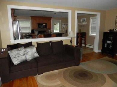 75 Chesbrough Rd, West Roxbury, MA 02132 - photo 3