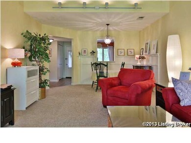 Living room - dining area