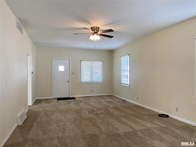 828 Pulaski St, Lincoln, IL 62656 - photo 5