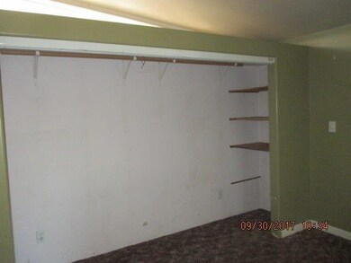 1035 Mitchell St, Klamath Falls, OR 97601 - photo 5