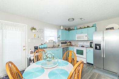 765 Indigo Ct, Greenfield, IN 46140 - photo 4