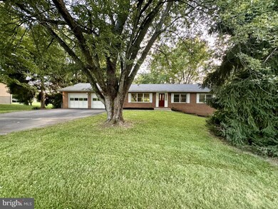 1317 Streaker Rd, Sykesville, MD 21784 - photo 3