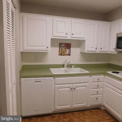 Montebello unit 403, Alexandria, VA 22303 - photo 2