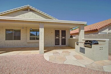 3_Extended Patio, Built-in BBQ
