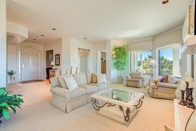 Living Room (2)