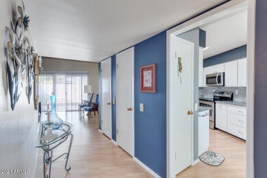 17477 N Del Webb Blvd, Sun City, AZ 85373 - photo 4