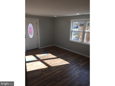 419 Howell Dr, New Castle, DE 19720 - photo 4