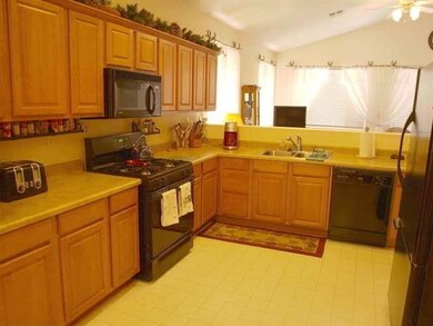 916 S Hunters Run, Show Low, AZ 85901 - photo 3