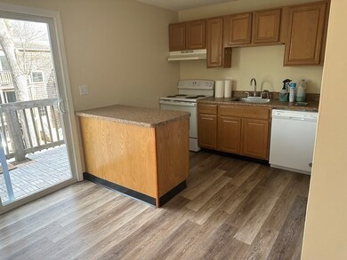 67 Elizabeth St unit 11, Attleboro, MA 02703 - photo 5