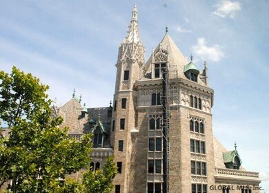 370 Broadway unit 5, Albany, NY 12207 - photo 2