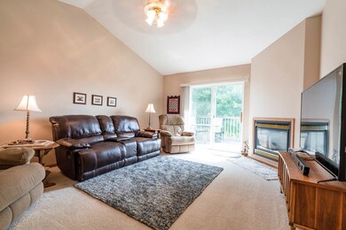 1443 Asbury Ln, Waterloo, IA 50701 - photo 5