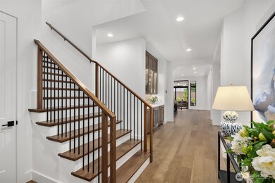 10609 NE 46th St, Kirkland, WA 98033 - photo 6