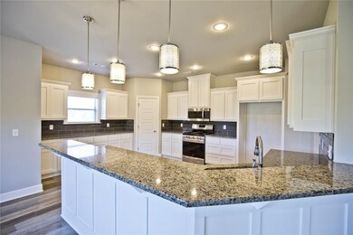 10005 Overland Dr, Siloam Springs, AR 72761 - photo 2