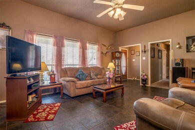 6870 Kirk Ln, Burleson, TX 76028 - photo 6