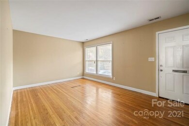 Spacious Living Room with hardwood floors & nice n