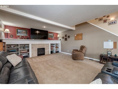 1412 NE 18th Place, Canby, OR 97013 - photo 4