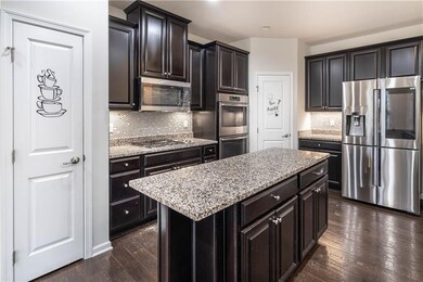 Kitchen 4475 Walnut Ridge Circle