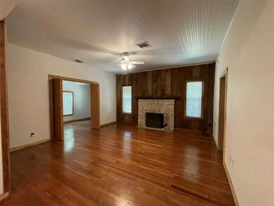 6030 Hoover Ct, Granbury, TX 76049 - photo 4