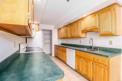 27 Rollingwood Dr, Brookfield, CT 06804 - photo 7