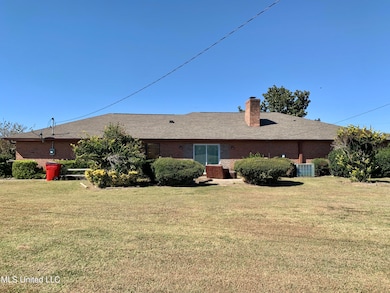 416 Washington Cir, Rolling Fork, MS 39159 - photo 3