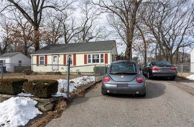 107 Vera St, Warwick, RI 02886 - photo 3