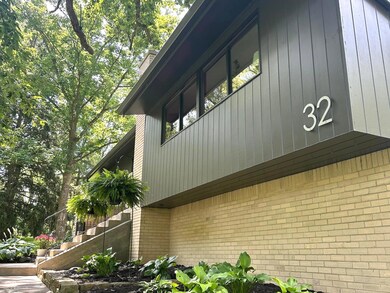 32 Circle Dr, Carmel, IN 46032 - photo 2