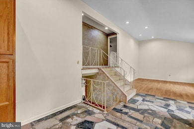 2304 Alsace Rd, Reading, PA 19604 - photo 7