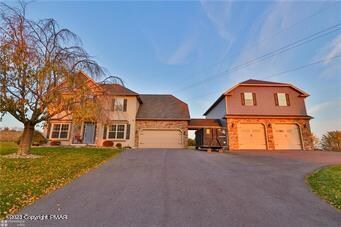 742 S Delps Rd, Bath, PA 18014 - photo 2