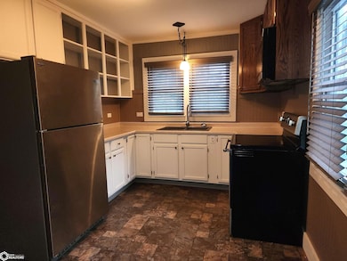 304 E Jackson St, Corydon, IA 50060 - photo 2