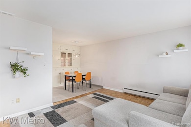 2121 Clawson Ave unit 207, Royal Oak, MI 48073 - photo 5