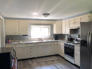 2702 Butt St, Erie, PA 16506 - photo 3