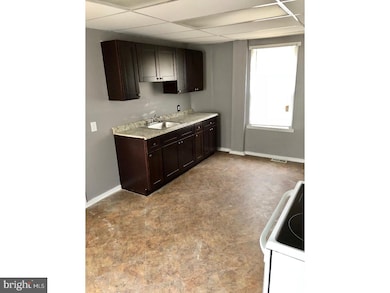 129 W Washington St, Paulsboro, NJ 08066 - photo 6