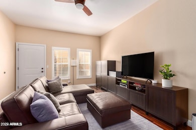 5015 E Cheyenne Dr unit 23, Phoenix, AZ 85044 - photo 4