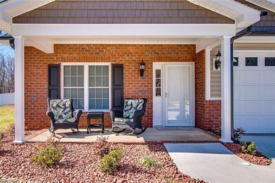 2008 Springwood Ct, Asheboro, NC 27205 - photo 3