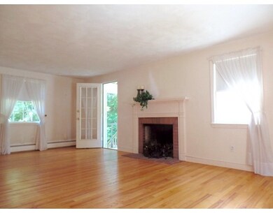 78 Castlewood Dr, Billerica, MA 01821 - photo 6