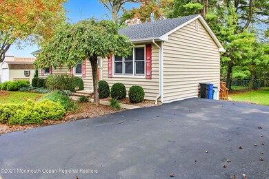 12 Hillside Ave, Hightstown, NJ 08520 - photo 3